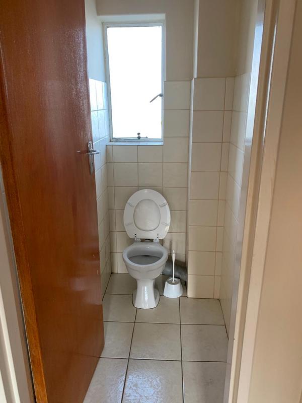 To Let 2 Bedroom Property for Rent in Claremont Western Cape
